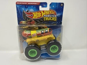 HOT WHEELS 2025 MONSTER TRUCKS - OSCAR MAYER WEINERMOBILE INKLUSIVE CRUSHED CAR - Bild 1 von 7