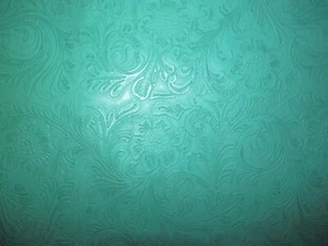 Tessuto in finta pelle 17,5""x27"" verde zecca **VINILE** floreale occidentale in rilievo #1 - Foto 1 di 1
