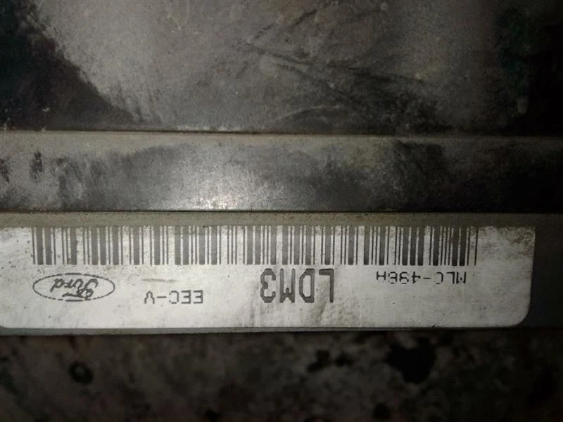 Módulo de control electrónico ECM del motor 8-330 5,4 L compatible con furgoneta Ford E250 01-02 Foto 1 de 4