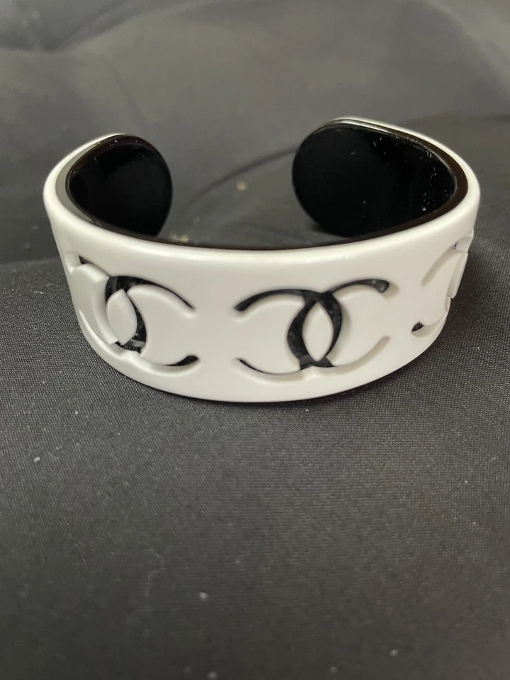 Chanel  Resin Cuff Bracelet White & Black - Image 1 of 4