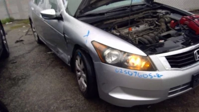 Honda Accord 2010 Automatic Transmission 2.4L FWD 20021R90000 U941 - Image 1 of 4