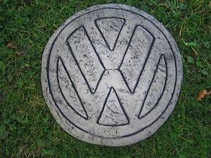 VW Camper Van Garden Ornament Stepping Stones - Picture 1 of 1