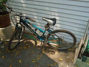 2003 ROADMASTER MT SPORT SX 26-inch Wheel Mountain Bike: Read Description - Picture 1 of 8