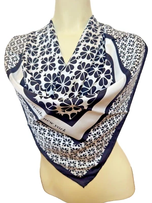 Kate Spade Spade New York Spade Flower 34" Bufanda Cuadrada 100% Seda Blanco Negro Foto 1 de 4