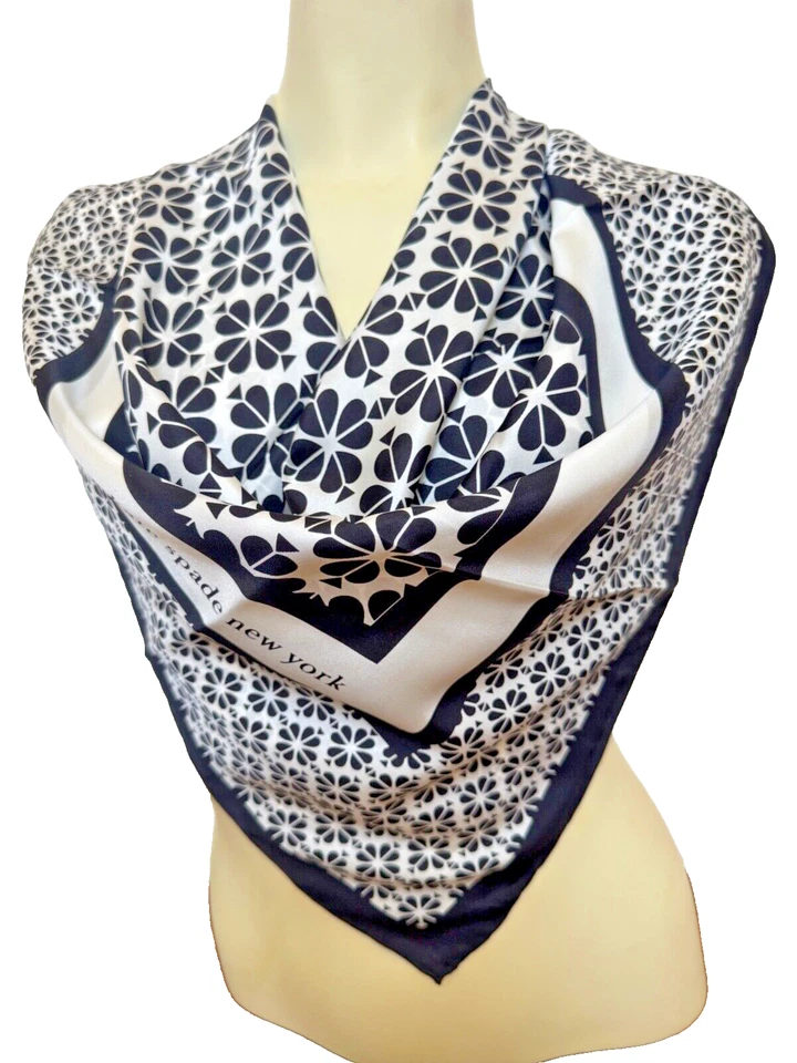 Kate Spade Spade New York Spade Flower 34" Square Scarf 100 Silk White Black