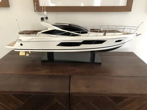 Sunseeker Predator 80 Large Wooden Model Yacht Boat (85cm x 20cm x 40cm) - Picture 1 of 5