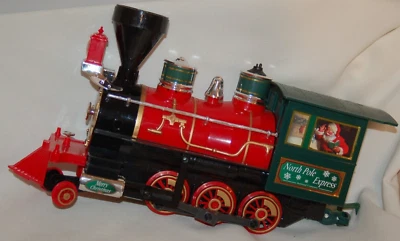 G SCALE EZTEC NORTH POLE EXPRESS TESTED WORKING STEAM LOCOMOTIVE PLAYS MUSIC - Image 1 of 4