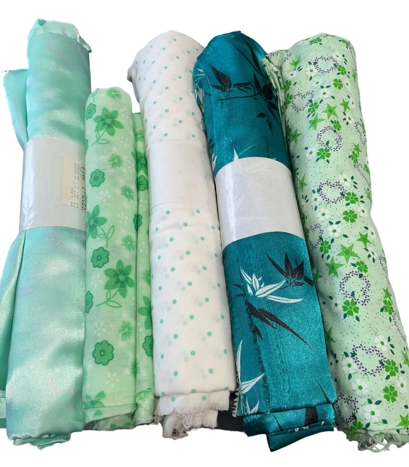Juego de 5 rollos de tela florales y lunares surtidos de algodón y verde satinado Foto 1 de 4