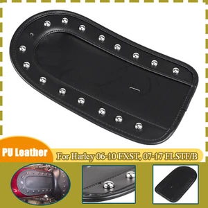 Tachuelas de cuero PU negro asiento trasero solo guardabarros babero para Harley Fatboy FLSTF/B FXST - Imagen 1 de 12