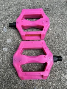 FP-836 Black Bike Pedals Platform Type 1/2" INCH BMX ROAD Pink - Picture 1 of 14