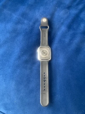 Apple Watch Series 8 - Very Good - GPS - 4G - 45mm - Aluminium - Image 1 of 3