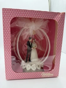 Vintage ๐๐1970/1980's WILTON WEDDING COUPLE CAKE TOPPER - Picture 1 of 7