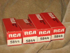 Tubo 5844, quantità di 1, testato, nuovo - Foto 1 di 4