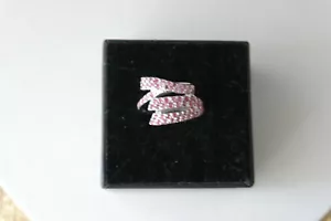 Anillo de lujo de plata esterlina 925 rojo rosa rubí rojo rico corte redondo de 1,5 mm talla 7,5 - Imagen 1 de 12