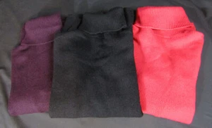 PRADA TURTLENECK SWEATER 100% CASHMERE RED/BLACK OR CASHMERE/SILK PLUM SZ 40/42 - Picture 1 of 37
