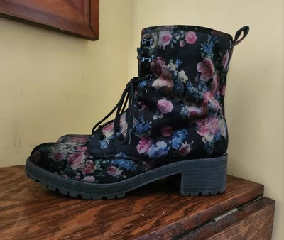 Madden Girl Women's Eloisee Floral Velvet Combat Boots,  Size 10, Zip & Lace-up - Image 1 of 4