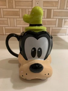 Disney's Goofy 3D 90th Anniversary Stoneware Mug w/Green Hat Lid Limited Edition - Picture 1 of 5