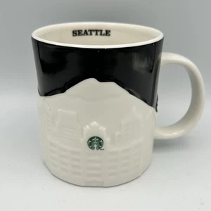 Taza Seattle Skyline Starbucks Collector Series 3D Relieve Negro Blanco 16 OZ 2012 - Imagen 1 de 6