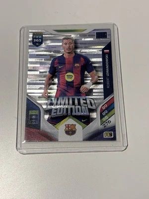CARD PANINI ADRENALYN FIFA 365 2026 LIMITED EDITION LEWANDOWSKI BARCELONE - Photo 1/2
