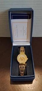 Reloj elástico Bradford Exchange Pomerania perro damas nuevo raro - Imagen 1 de 10