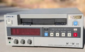 Sony DSR-20 DVCAM MiniDV DV S-Video Profi Digital Videorecorder Top TEILE, mit Buch - Bild 1 von 13
