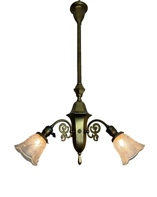 Luminária pendente de latão vitoriana dos anos 1910–20 3 - Imagem 1 de 4