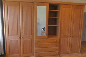 Kleiderschrank Massivholz gebraucht 270 cm breit, 210 cm hoch, 45 cm tief - Bild 1 von 9