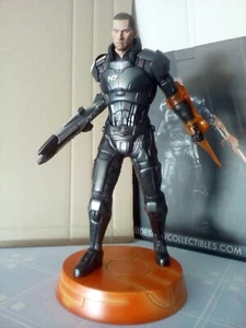 Commander Shepard - Mass Effect 3 - #113/750 - Standard edition - Sideshow - Imagen 1 de 10