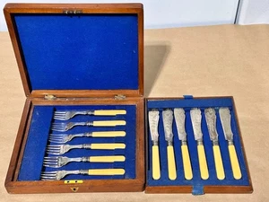 Antique Victorian Silver Plated Fish Serving Set of 12 with Bone Handles - Picture 1 of 8