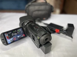 Canon Legria HF G25 Camcorder with batteries leads and bag.. - Picture 1 of 9