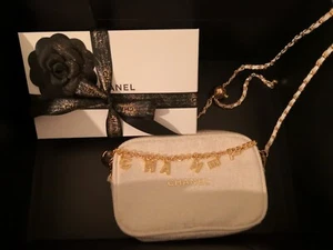 Neu Chanel Make-up Tasche Kosmetiktasche OVP - Bild 1 von 3