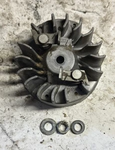 Homelite XL Textron Flywheel and Nut Washers Phelon P-8 Bin AA - Picture 1 of 2