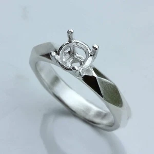 1.00 Cts round 6.0-6.5 mm solitaire ring sterling silver 925 #074 Pre-order - Picture 1 of 4