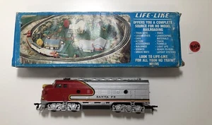 HO Scale Life-Like Santa Fe F7 Diesel Locomotive Preowned In Box - Picture 1 of 7