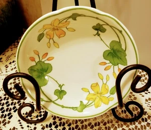 VTG VILLEROY & BOCH CHINA GERANIUM PATTERN~FRUIT/SAUCE BOWL 5.75" Qty's ~Minty - Picture 1 of 7