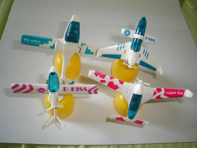 JUEGO DE AVIONES MODELO PLANEADORES 1998 - JUGUETES DE PLÁSTICO SORPRESA INFANTIL MINIATURAS Foto 1 de 1