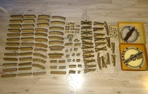 Märklin über 700 M Gleise Zwischengl. elektr. Weichen Kreuzungen +2x Drehscheibe - Bild 1 von 24