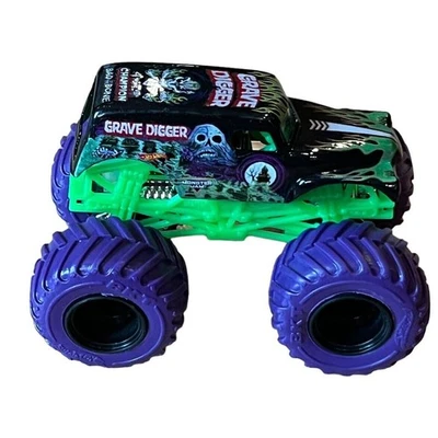 Raro Hot Wheels Monster Truck Grave Digger 4 veces campeón, 1:64 verde neón 2013 Foto 1 de 4
