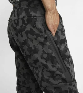 Nike Tech Fleece Jogginghose HOSE Herren Gr. XS schwarz/grau  - Bild 1 von 7