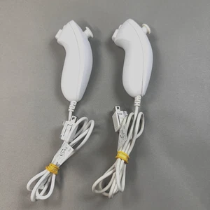 Mando Nintendo Wii Wii U Blanco Nunchuk OEM RVL-004 1 Par Repuesto - Imagen 1 de 3