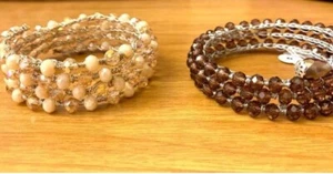 3 BRACCIALI Fatti A Mano Sistema A Molla Acciaio Cristalli Lavorati Uno A Uno - Foto 1 di 2