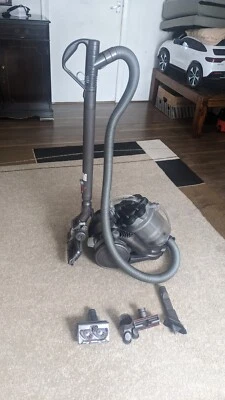 Dyson DC19 Multi Floor Cylinder Vacuum Cleaner Main Full Working - Image 1 of 4