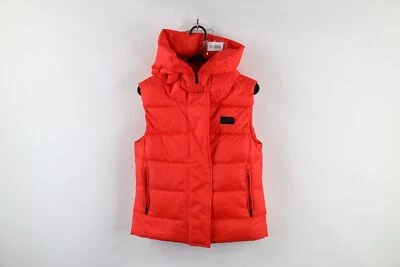 Nike Mujeres Pequeño Deletrear Caja Logo Pato Plumón Con Capucha Puffer Chaleco Chaqueta Rojo Foto 1 de 4