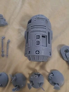 R2D2 model kit Star Wars Unpainted - Picture 1 of 14
