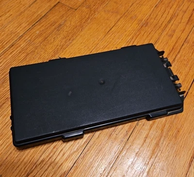 1998 - 2002 Ford Expedition Under Hood Fuse Relay Box Cover Lid Black OEM - Image 1 of 4