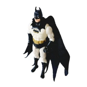 VTG✅ 1990 Kenner DC Comics Batman Returns Arctic Suit Batman 4.75" Action Figure - Picture 1 of 12