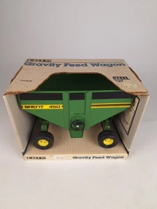 ERTL Gravity Feed Wagon Green 1/16 Steel - Brent 450 - New Old Stock - Picture 1 of 6