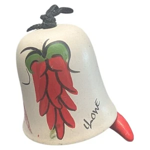 Chiles artesanales vintage de cerámica con campana de Jean Lowe - Imagen 1 de 5