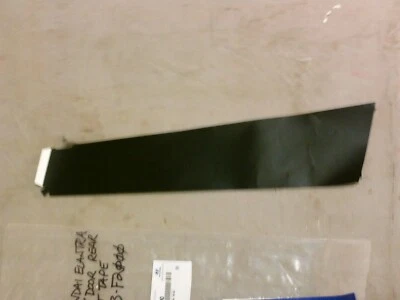 2016,2017,2018,2019,202 Hyundai Elantra RH Front Door Black Out Tape - Rear OEM Foto 1 de 4