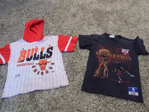 T-shirt e felpa Chicago Bulls vintage (gioventù piccola) anni 90 Jordan epoca noce moscata - Foto 1 di 9